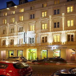 Safestay Hotel 4*