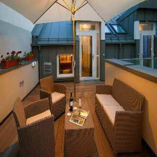 Safestay Hotel 4*